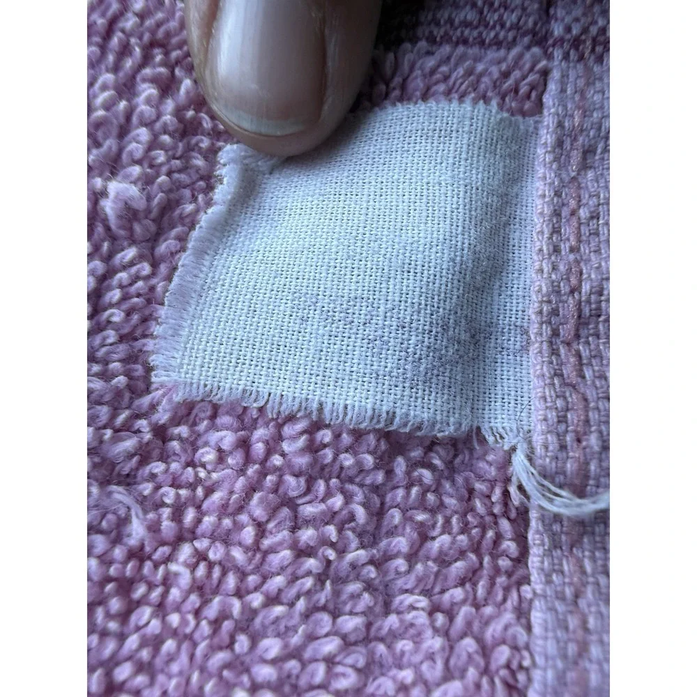 Vintage 1970s Cannon Monticello Pink Sculpted Santa Cruz Fringe Bath Towel